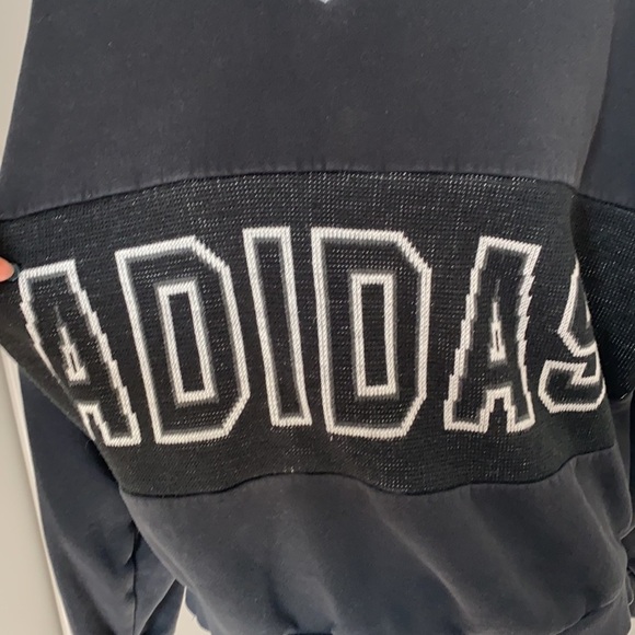 Adidas Old School Knot V Neck Sweatshirt - Picture 2 of 6